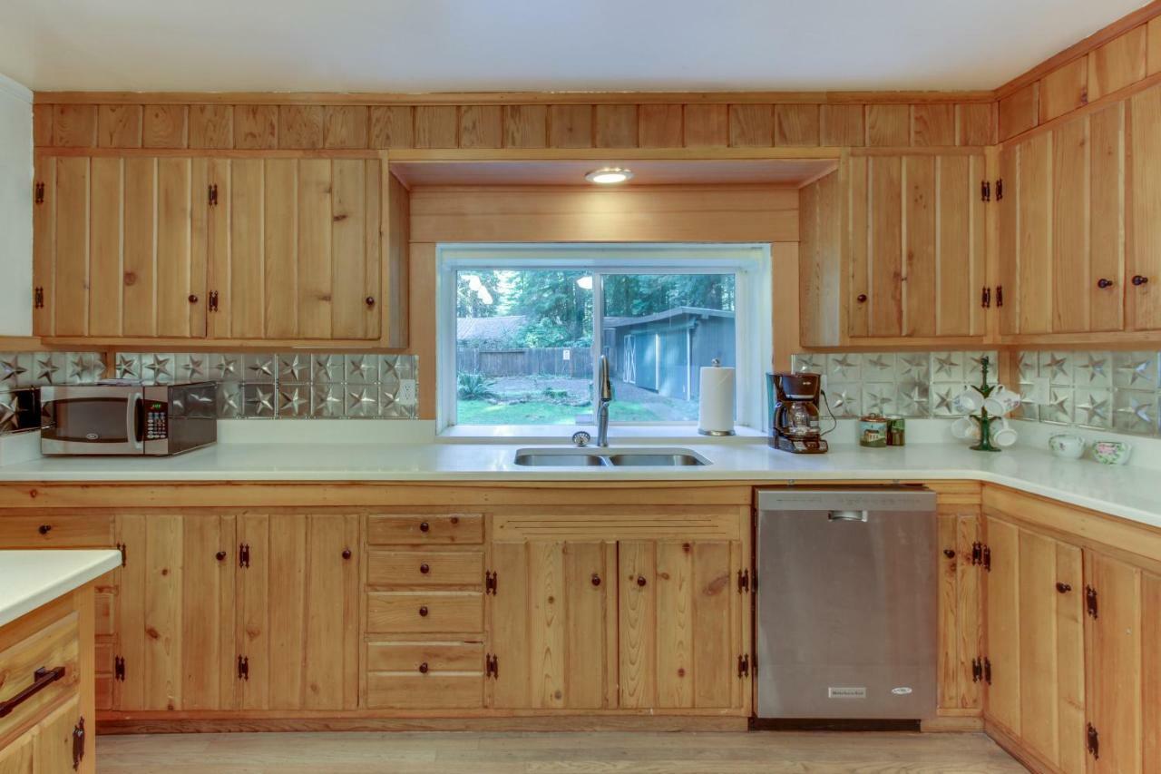 Villa Renee'S Log House McKenzie Bridge Esterno foto